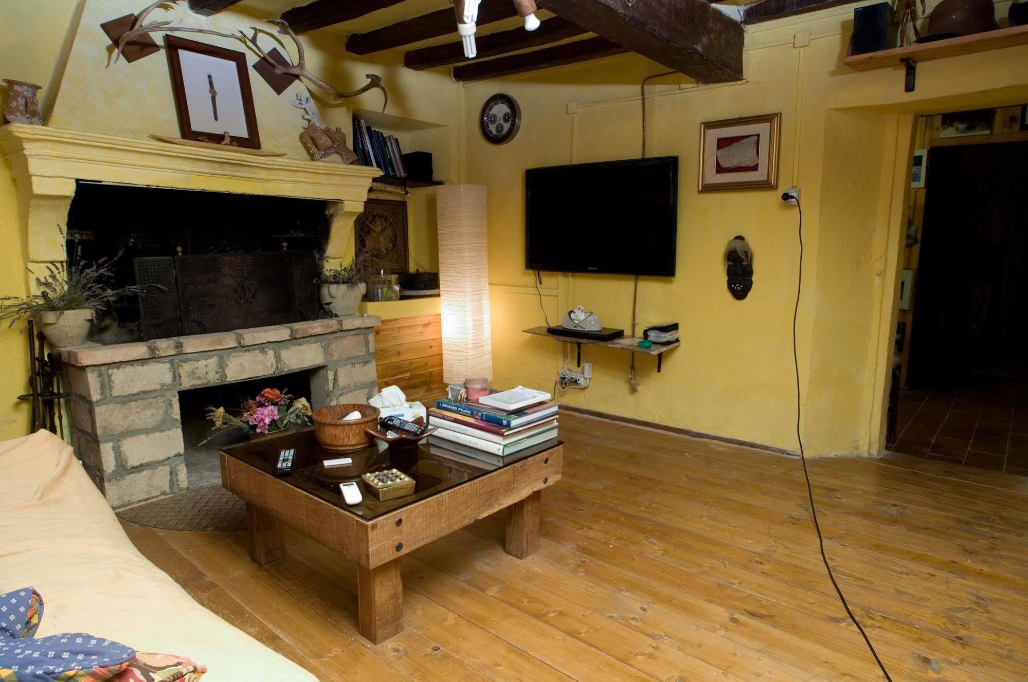 Pra De Mande Guest House Viano Екстериор снимка
